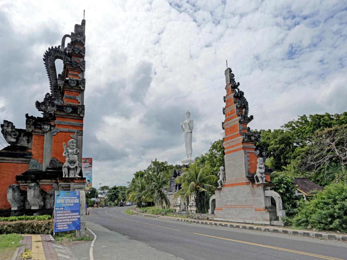 Oyo 3096 Hotel Dewi Warsiki Gilimanuk Exterior foto