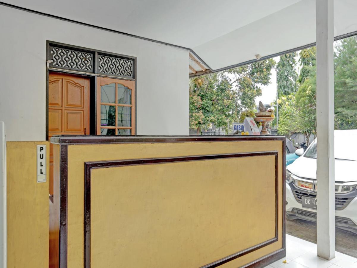 Oyo 3096 Hotel Dewi Warsiki Gilimanuk Exterior foto